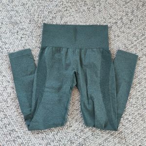 NVGTN small green leggings